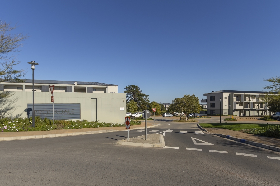 2 Bedroom Property for Sale in Somerset Lakes Western Cape
